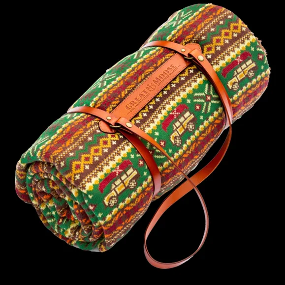 NWT Kiel James Patrick Woody Trunk Blanket - Picture 2 of 2